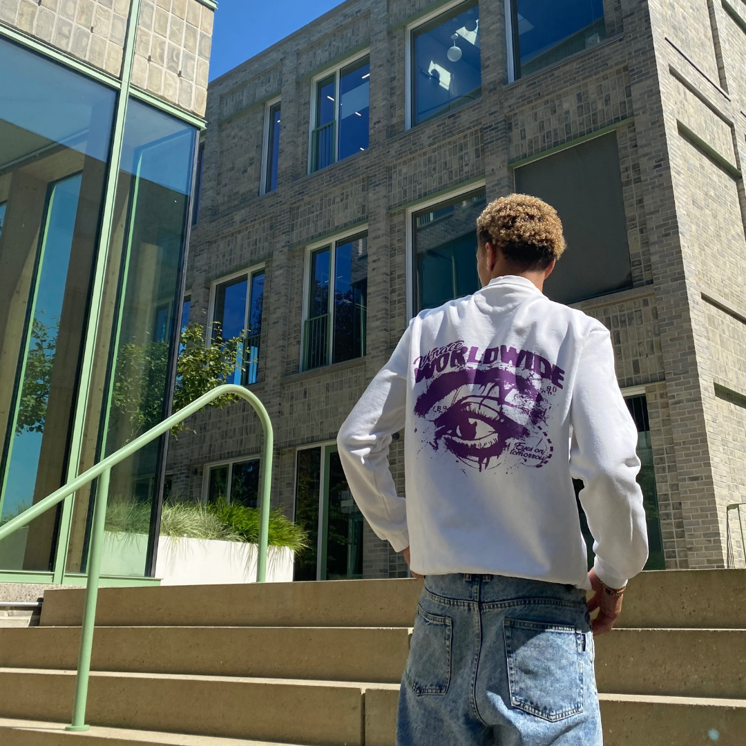 Venace "vision" sweater white & purple